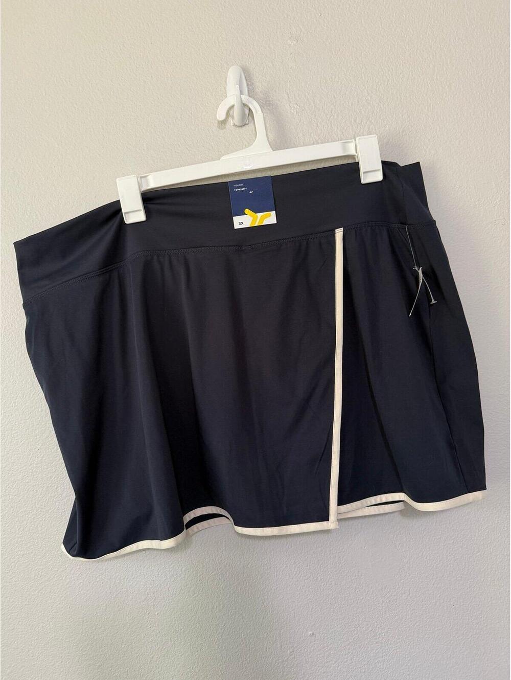 Old Navy Black Athletic Skort with Cream Trim